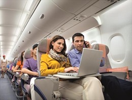 Cung cấp Wifi miễn phí trên máy bay là tiêu chuẩn tương lai của Emirates